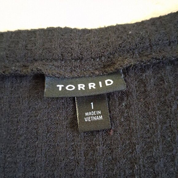 Torrid Women's Size 1X Black Waffle V-Neck Long Sleeve Sharkbite Tunic Top - Picture 7 of 12